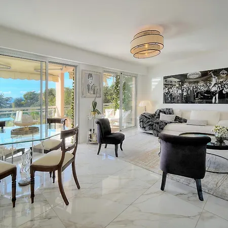Appartement Somptuous 2 Bedroom Fully Renovated With Panoramic Sea View