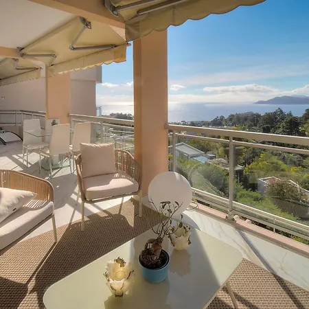 Appartement Somptuous 2 Bedroom Fully Renovated With Panoramic Sea View Cannes
